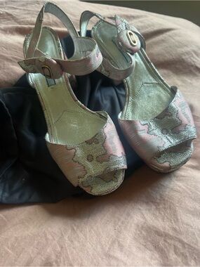 Prada platform